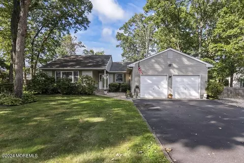 76 Haines St, Lanoka Harbor, NJ 08734