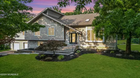 30 High Ridge Rd, Ocean, NJ 07712