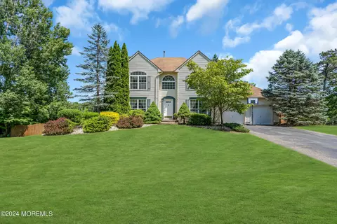 13 Cottonwood Dr, Jackson, NJ 08527