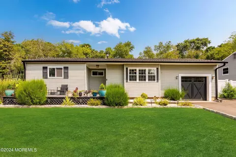 1218 Cattus Island Blvd, Toms River, NJ 08753