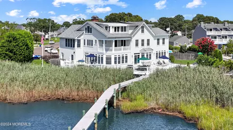 1620 Calamus Pl, Point Pleasant, NJ 08742