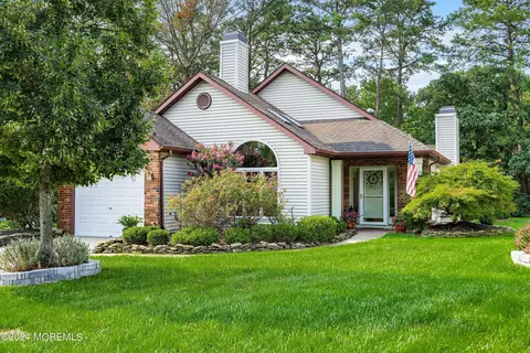 2150 Beltane Rd, Toms River, NJ 08755
