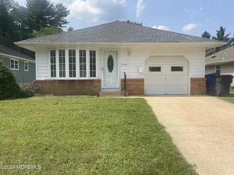 2046 Mount Hope Ln, Toms River, NJ 08753