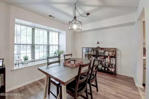 Dining - 29 Balmoral Ct, Matawan, NJ 07747 photo 1 of 1