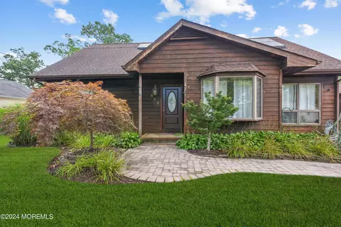 313 Alpine St, Forked River, NJ 08731 photo 2