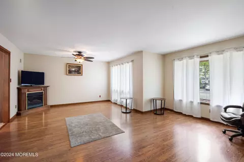 313 Alpine St, Forked River, NJ 08731 photo 6
