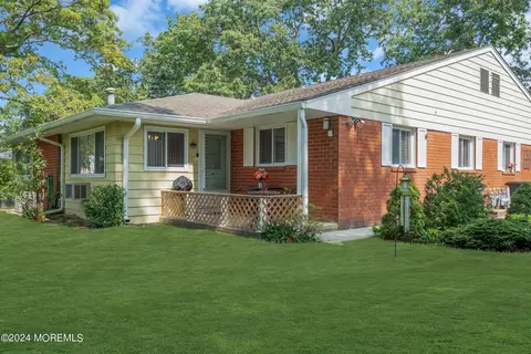 14 Blue Jay St # C, Manchester, NJ 08759