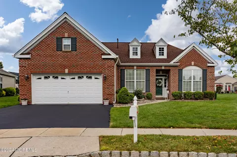 17 Red Coat Pl, Allentown, NJ 08501
