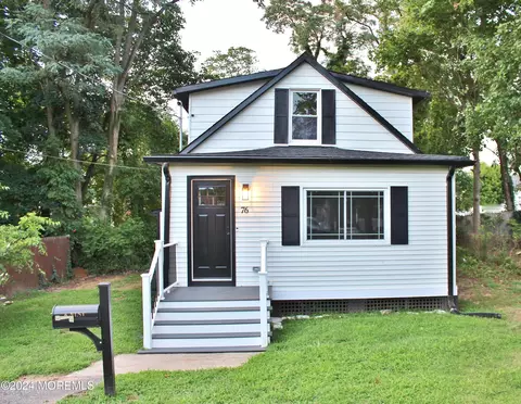 76 W Sunset Ave, Red Bank, NJ 07701