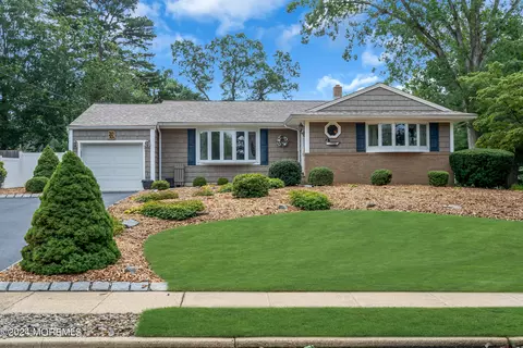 87 Norwood Dr, Toms River, NJ 08755