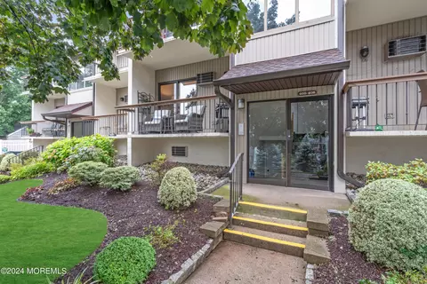 302 Hackensack St #4E, Wood Ridge, NJ 07075