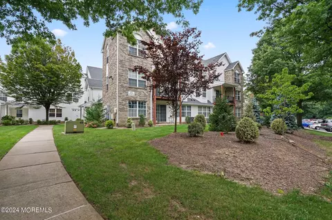 909 Plymouth Rd, North Brunswick, NJ 08902