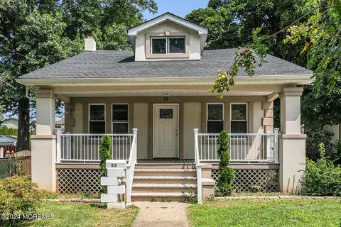 33 Murray St, Freehold, NJ 07728
