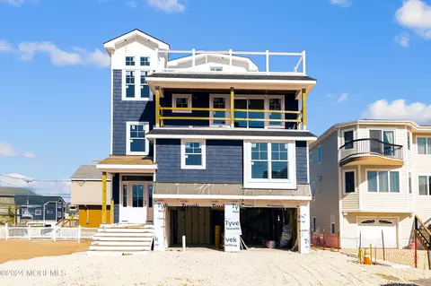 36 N Beach Dr, Seaside Heights, NJ 08751