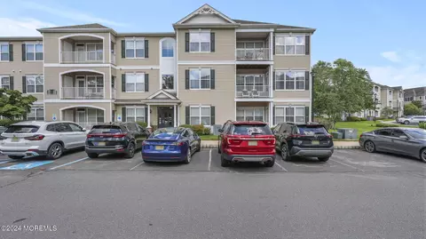 227 Sloan Ct, Matawan, NJ 07747