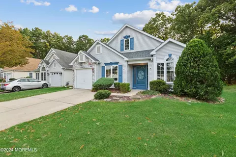 6 Clyde Sq, Jackson, NJ 08527