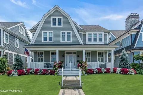 125 Norwood Ave, Avon By The Sea, NJ 07717