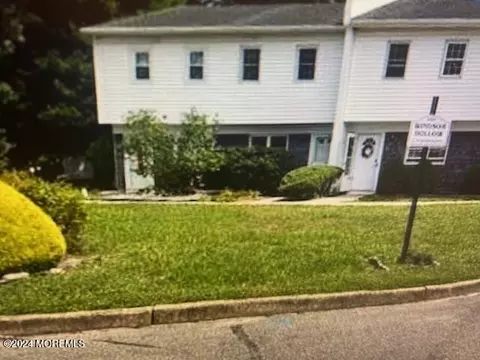 593 Garfield Ave #11, Toms River, NJ 08753
