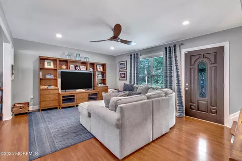 777 Baltic Dr, Brick, NJ 08723 photo 6