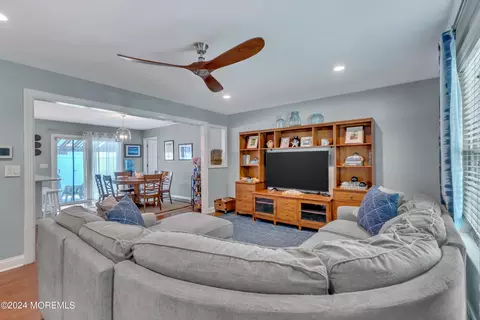 777 Baltic Dr, Brick, NJ 08723 photo 8