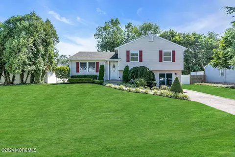 4 Jumping Brook Dr, Tinton Falls, NJ 07753