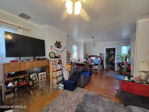 35 Park Ave, Matawan, NJ 07747 photo 2