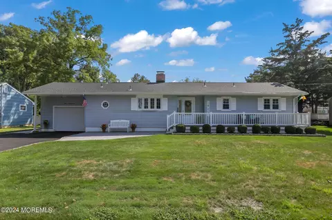 1123 Mohegan Rd, Manasquan, NJ 08736