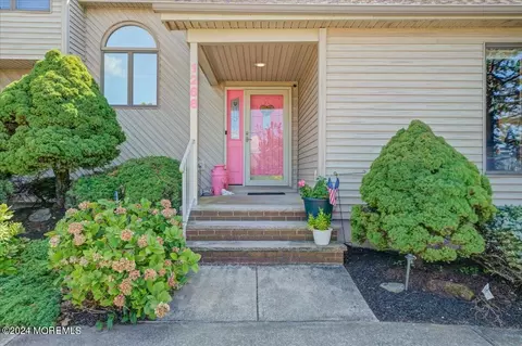 1266 Capstan Dr, Forked River, NJ 08731 photo 2