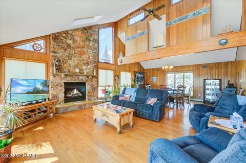 1266 Capstan Dr, Forked River, NJ 08731 photo 4