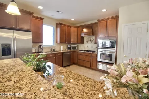 Kitchen - 2 Woodview Dr, Whiting, NJ 08759 photo 1 of 4