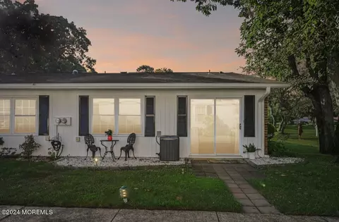 887 Inverness Ct # A, Lakewood, NJ 08701