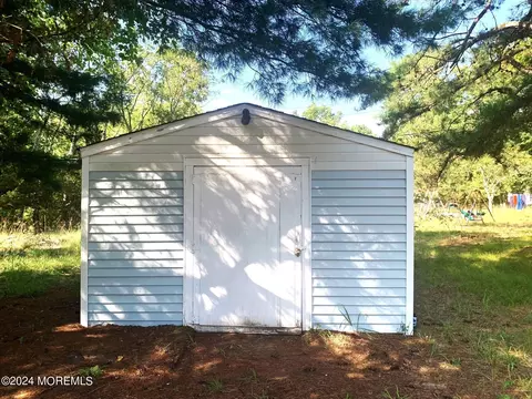 696 Wright Debow Rd, Jackson, NJ 08527 photo 18