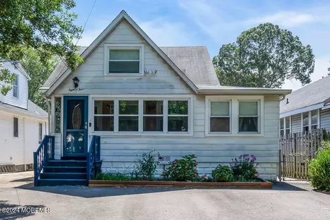 804 Parkside Ave, Toms River, NJ 08753