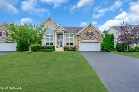40 Bunker Dr, Little Egg Harbor, NJ 08087