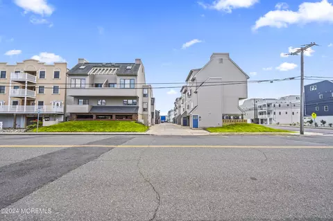 131 Hiering Ave #8, Seaside Heights, NJ 08751