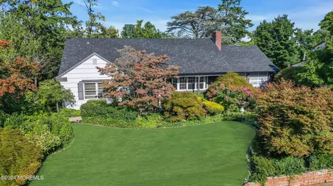 43 Idolstone Ln, Aberdeen, NJ 07747