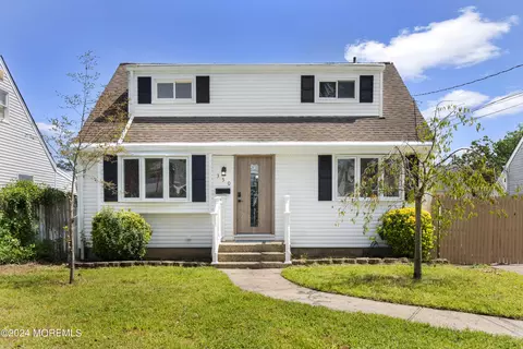 350 Sunset Ave, Old Bridge, NJ 08857