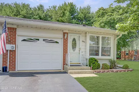 998 Constitution Blvd #B, Manchester, NJ 08759