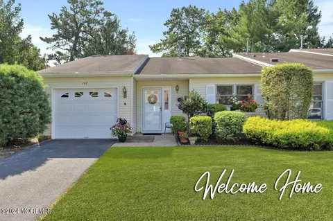 140 Devon Ct, Lakewood, NJ 08701