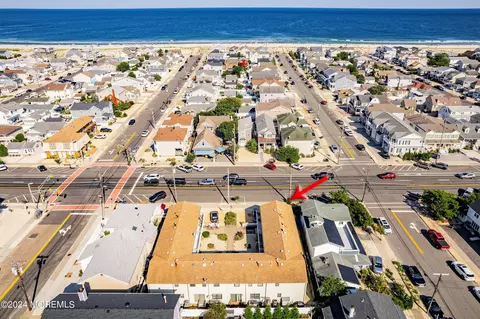 104 Grand Central Ave # 1, Lavallette, NJ 08735