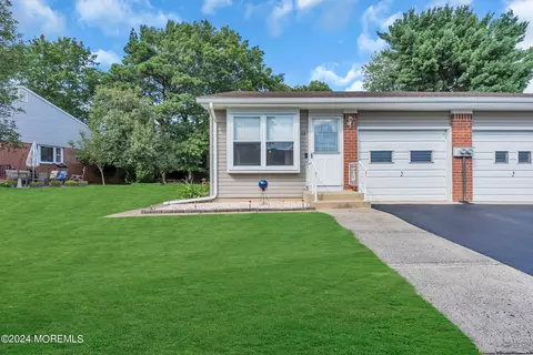 7 Yorktowne Pkwy #A, Whiting, NJ 08759