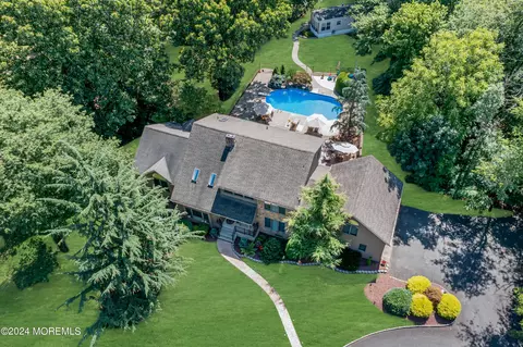 179 Sweetmans Ln, Millstone, NJ 08535