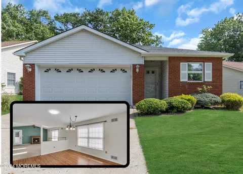 1564 Alpen Ln, Toms River, NJ 08755