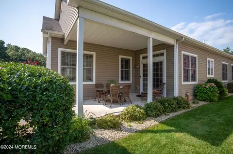 Exterior - 20 Cape May Ct, Waretown, NJ 08758 photo 4 of 6
