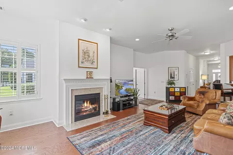 Living - 20 Cape May Ct, Waretown, NJ 08758 photo 2 of 3