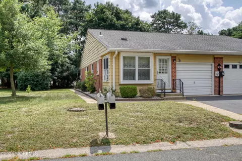 3 Constitution Blvd #A, Whiting, NJ 08759