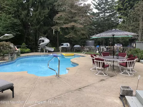 29-31 Marshall Dr, Ocean, NJ 07712