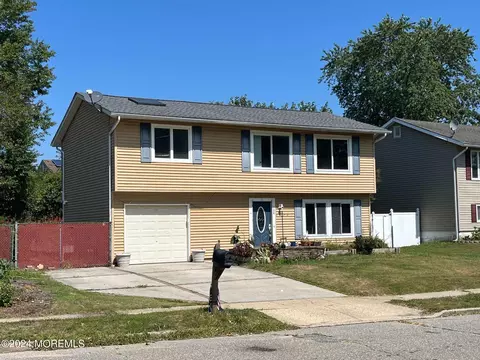24 Longboat Ave, Barnegat, NJ 08005