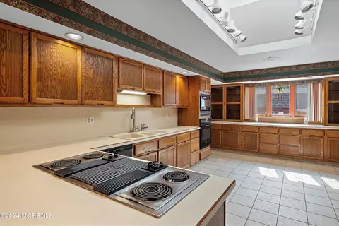 4 Heather Dr, Howell, NJ 07731 photo 11