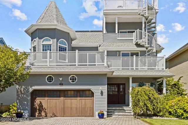 1617 Beacon Ln, Point Pleasant Beach, NJ 08742